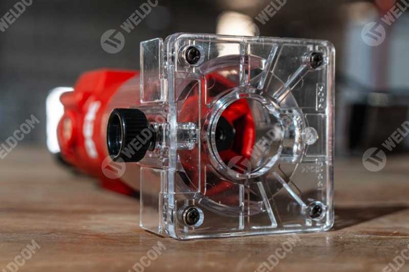 Cấu tạo cơ bản của máy soi/máy phay: Đế máy