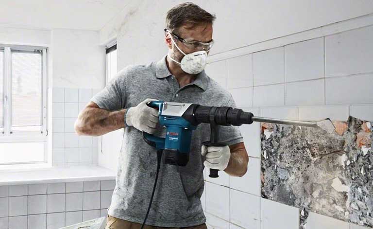 Sử dụng đúng kỹ thuật giúp hạn chế hư hỏng máy đục phá bê tông