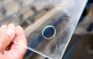 cách khoan kính cường lực