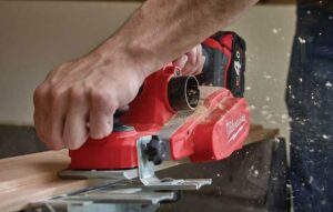 Máy Bào gỗ cầm tay M18 BP