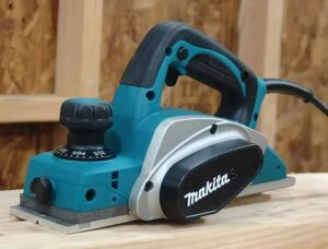 Máy bào gỗ cầm tay Makita KP0800