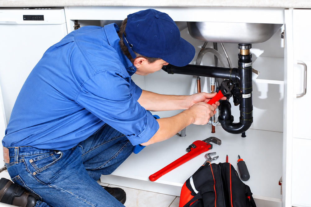 Những thông số máy khoan cho thợ điện nước cần quan tâm